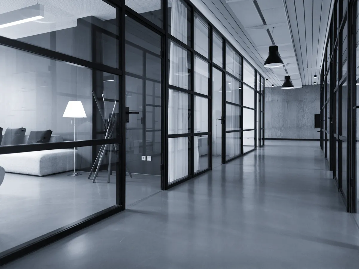 The Marden Field studio, glazed partitions and long shared drawing benches
