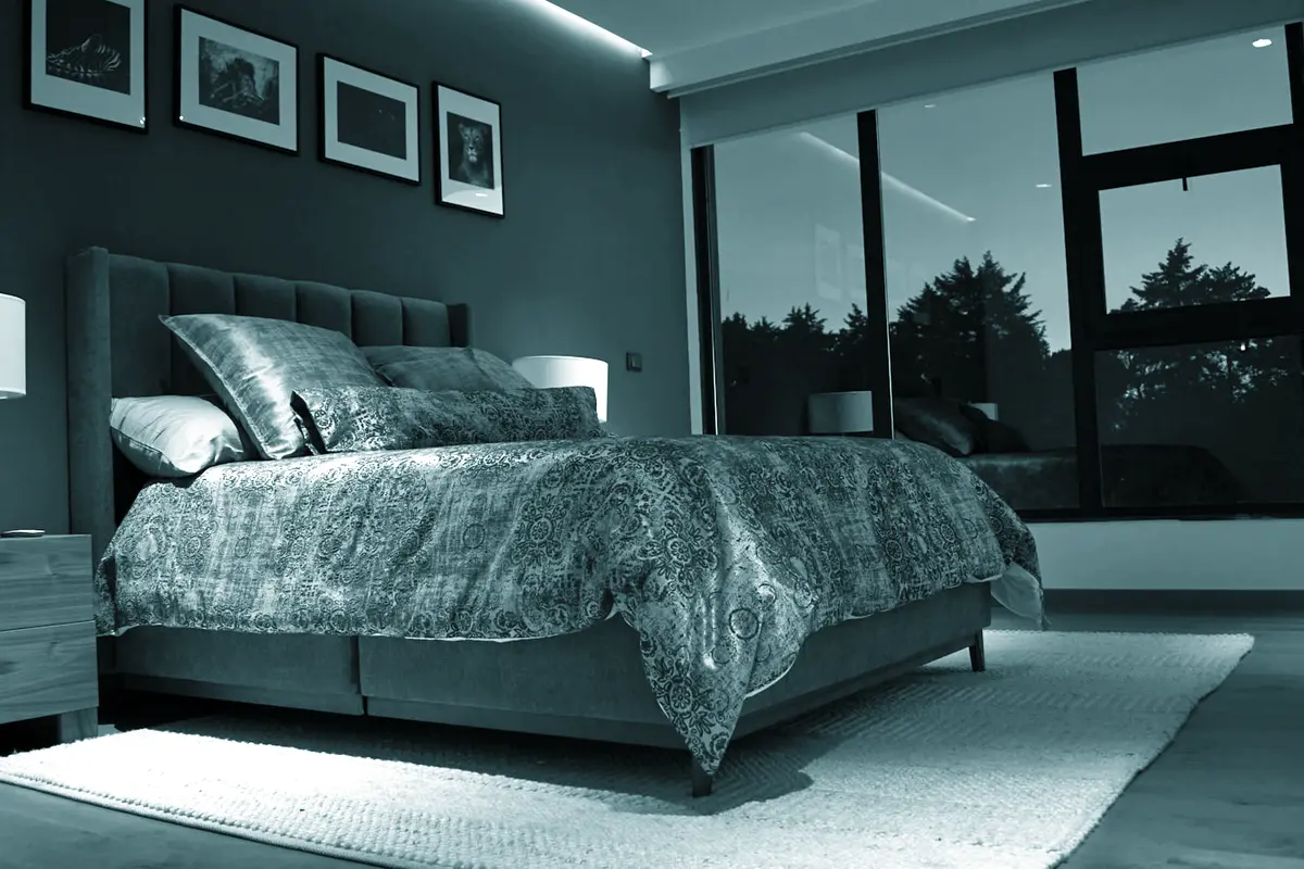Show the principal bedroom